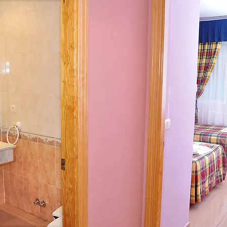 By Bossh Hotel Valdepeñas